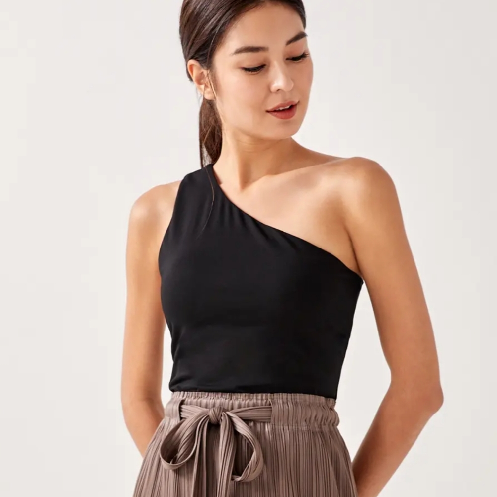 Aminta Padded Toga Cut Out Top